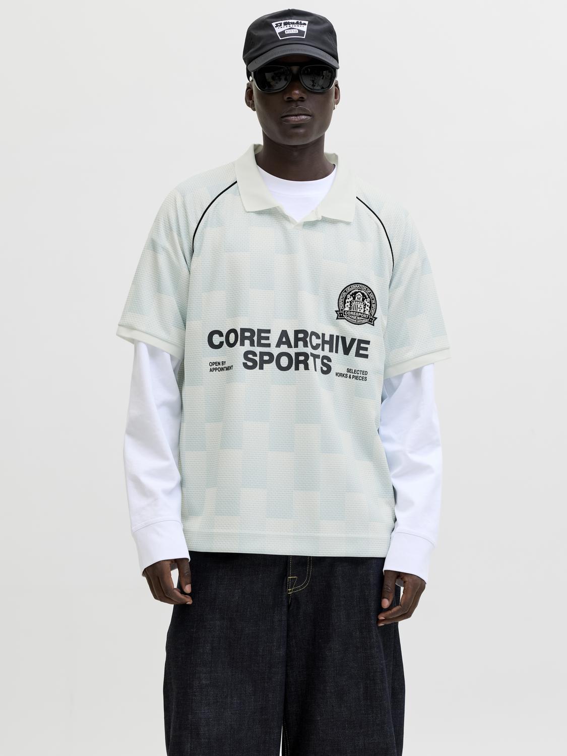 model_shot-front